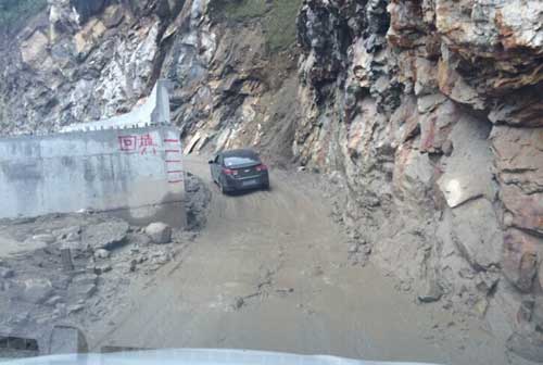 川藏旅游路線中通麥路段已經基本修復