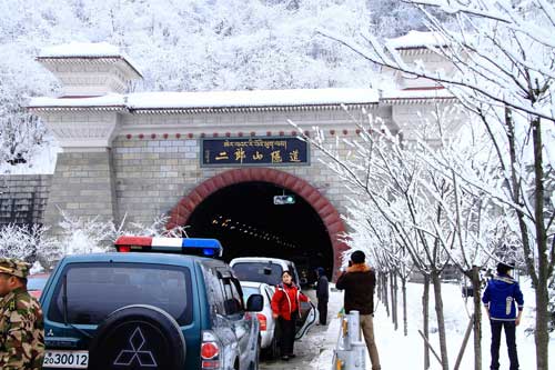 川藏線租越野車