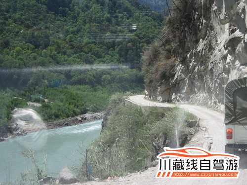 川藏線路況