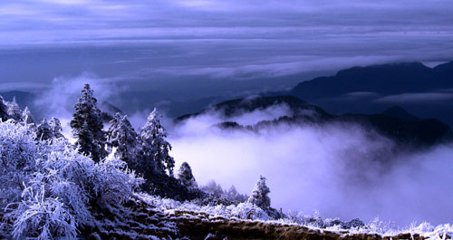 西嶺雪山